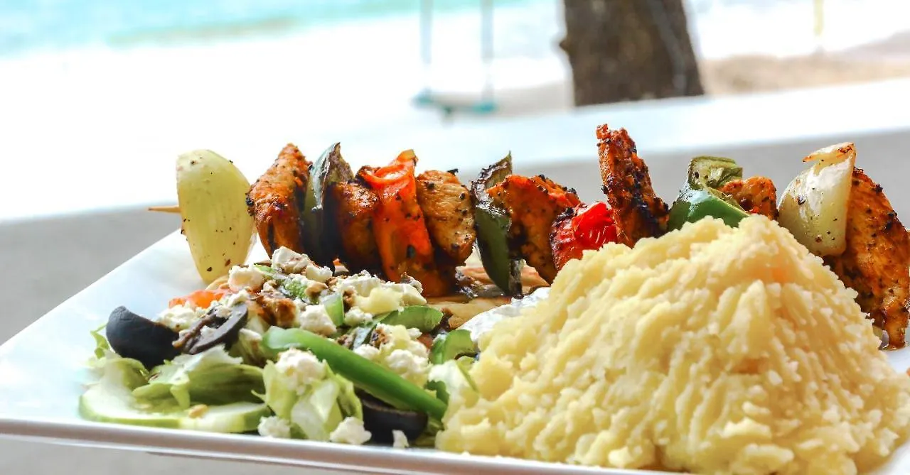 אוצ'ו ריוס Kaz Kreol Beach Hotel